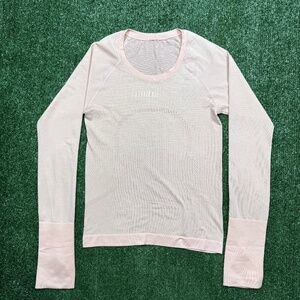 Lululemon T Shirt Women's Size 2 Pink Long Sleeve Cropped Performance Ladies